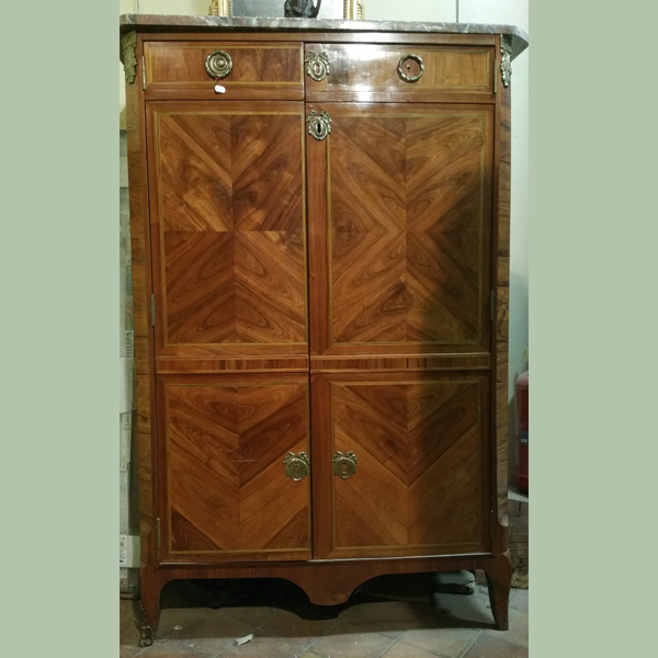 3AR-armoire-pour-collectionneur-dinsectes