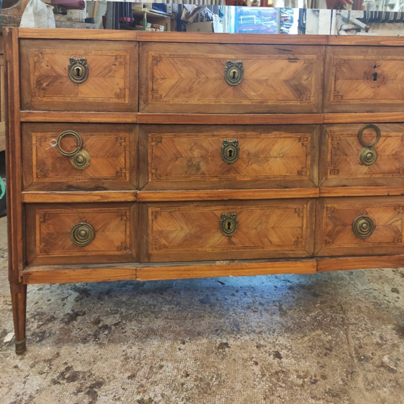 Commode avant restauration